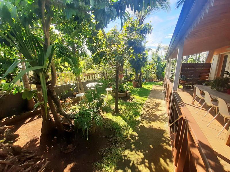 Propriété - 224 m² - 9 pièces