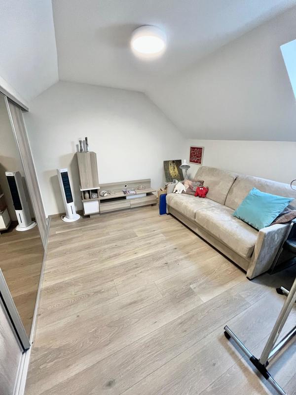 Pavillon - 130 m² - 6 pièces