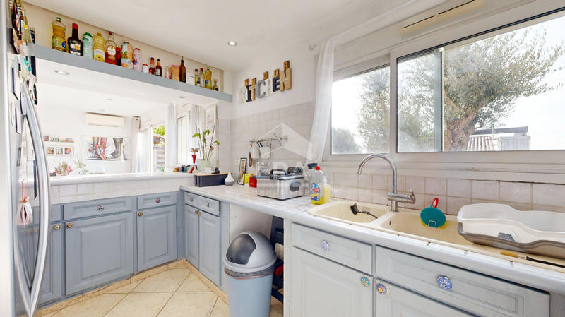 Maison - 98 m² - 5 pièces