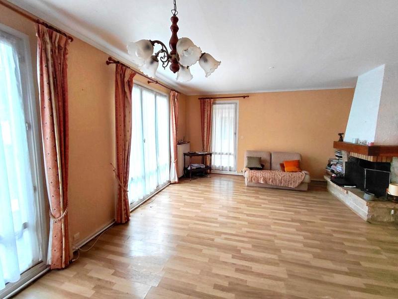 Maison - 150 m² - 8 pièces
