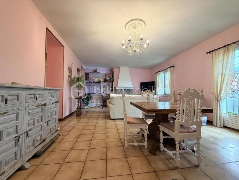 Maison de bourg - 184 m² - 8 pièces