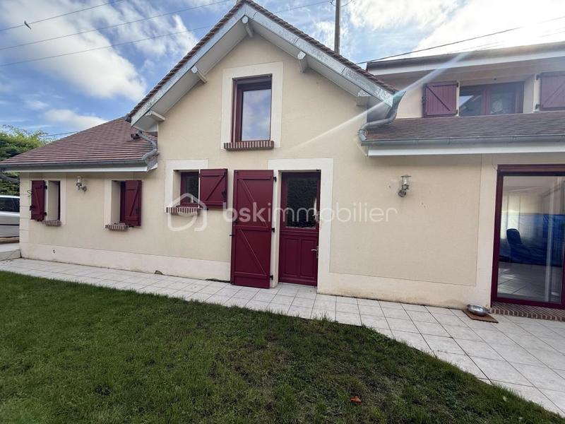 Maison - 120 m² - 6 pièces