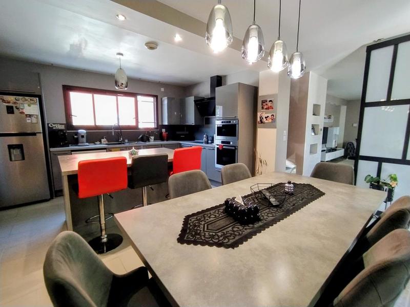 Maison - 113 m² - 5 pièces