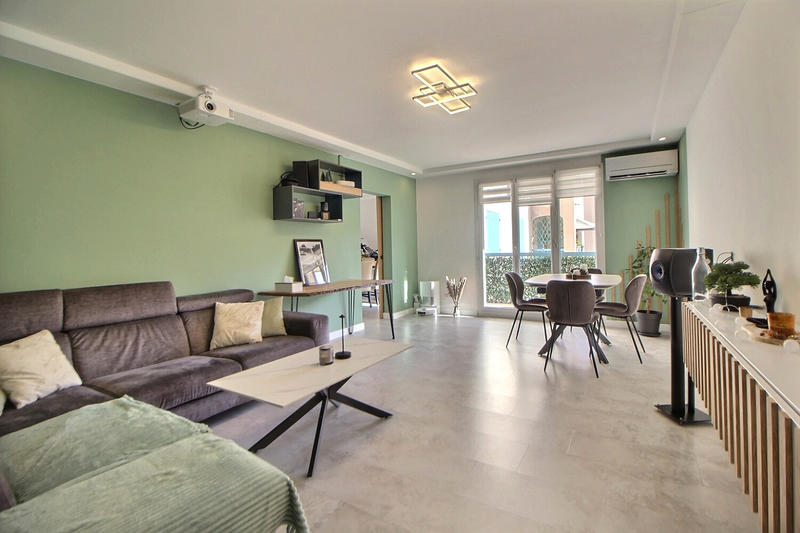 Appartement - 81 m² - 4 pièces