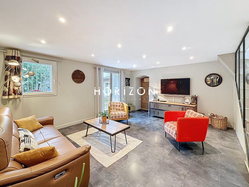 Maison ancienne - 170 m² - 7 pièces