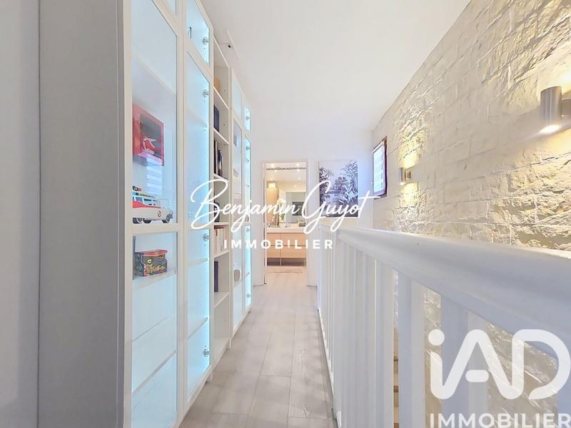 Maison - 108 m² - 4 pièces