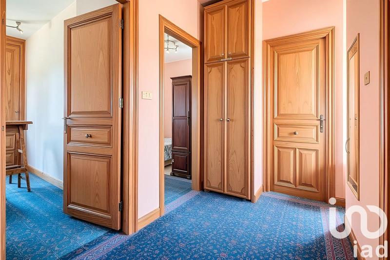 Maison - 99 m² - 5 pièces