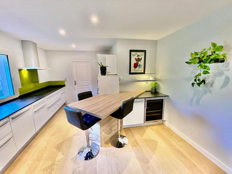 Maison - 185 m² - 4 pièces