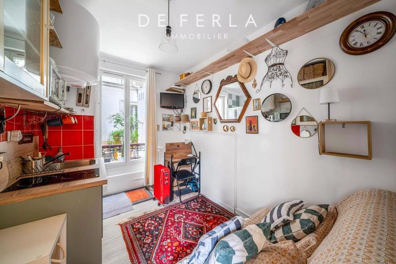 Studio - 8 m² - 1 pièce