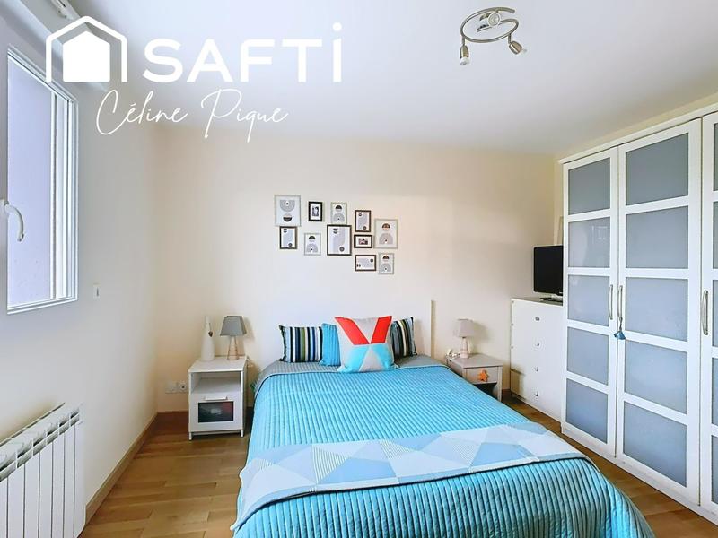 Maison - 162 m² - 8 pièces