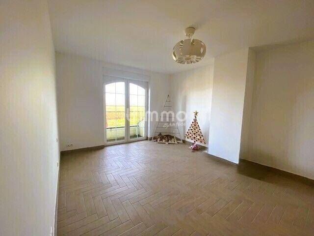 Maison - 210 m² - 6 pièces