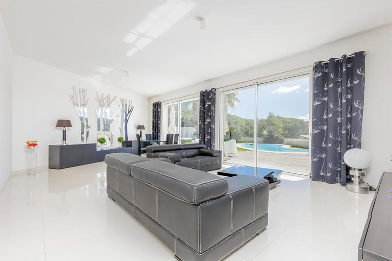 Maison - 143 m² - 4 pièces