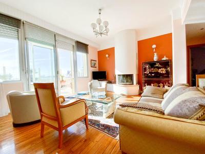 Demeure - 265 m² - 10 pièces