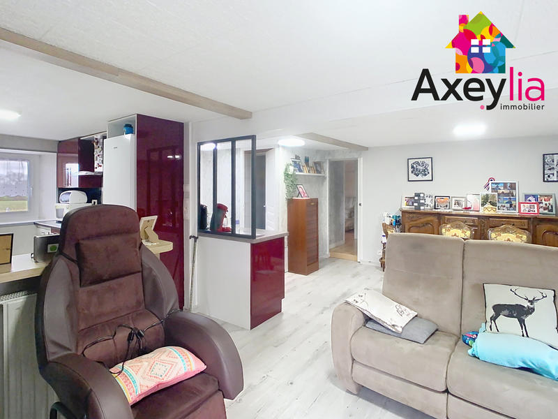 Maison - 220 m² - 10 pièces