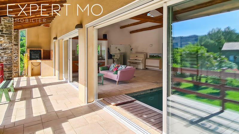 Mas - 275 m² - 9 pièces