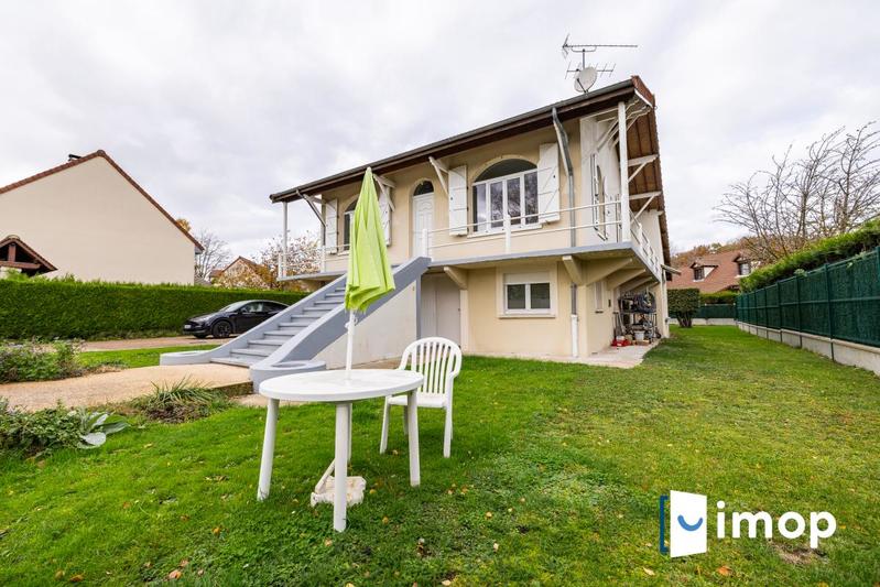 Maison - 210 m² - 5 pièces