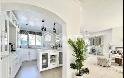 Maison - 175 m² - 6 pièces