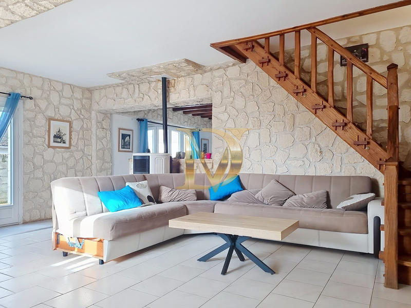 Maison ancienne - 181 m² - 6 pièces