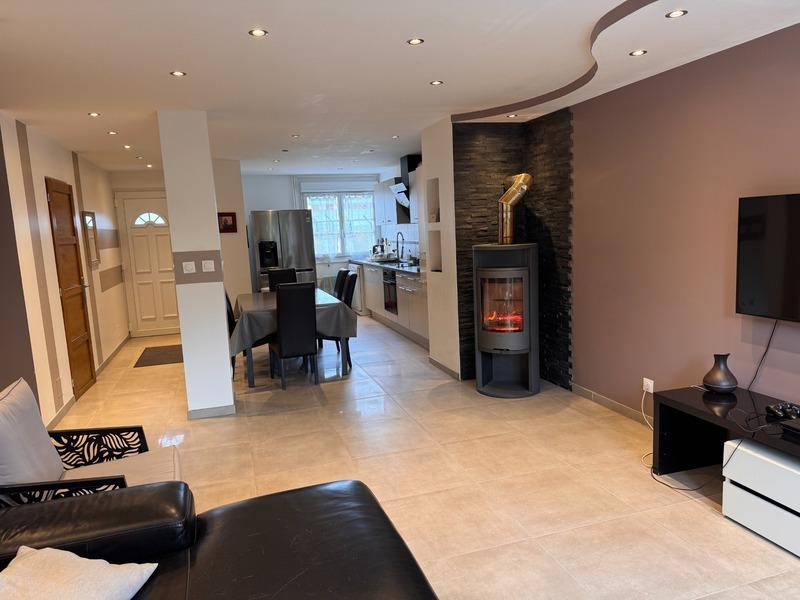 Maison - 123 m² - 6 pièces