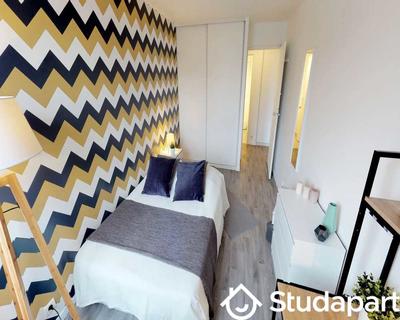 Chambre - 120 m² - 1 pièce