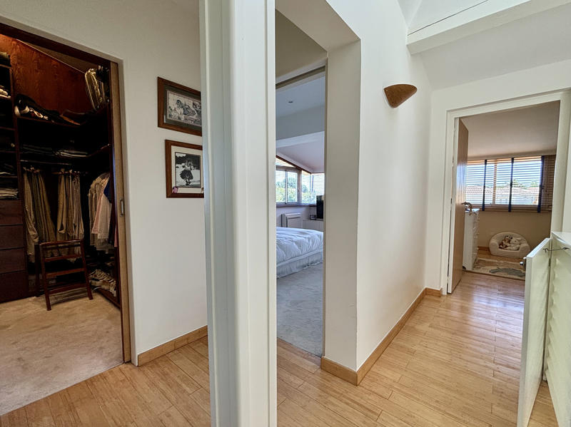 Villa - 282 m² - 8 pièces