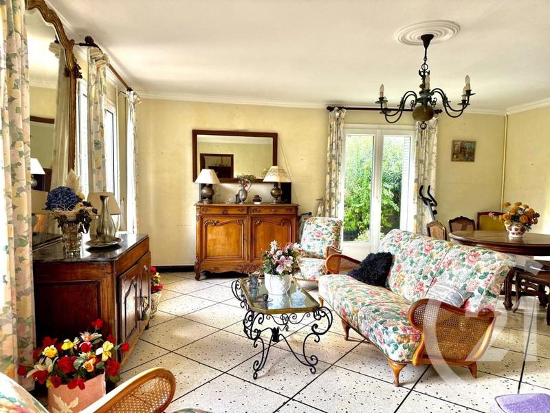 Maison - 105 m² - 5 pièces