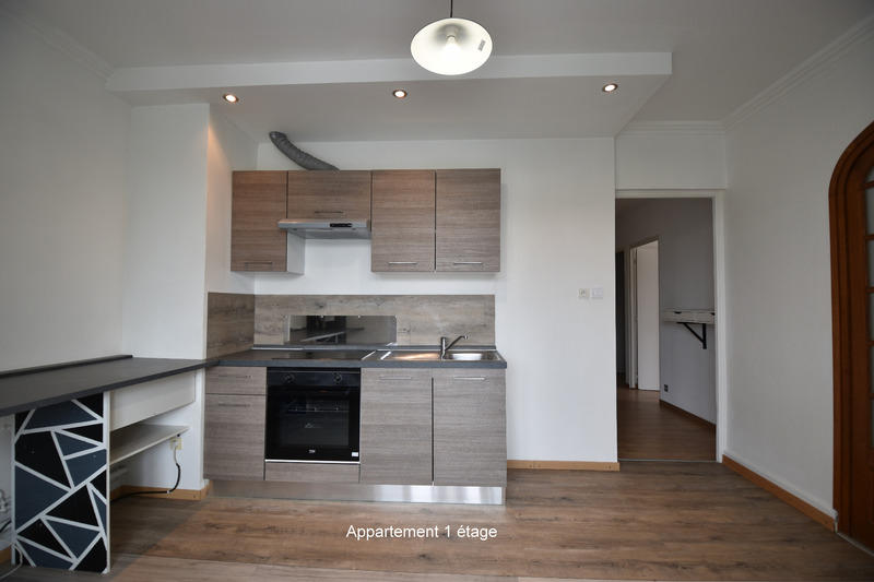 Maison - 288 m² - 12 pièces