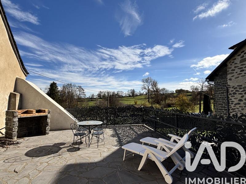 Maison - 197 m² - 8 pièces