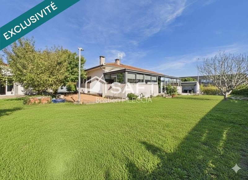 Maison - 237 m² - 7 pièces