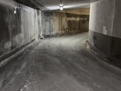 Parking / Garage - 11 m²