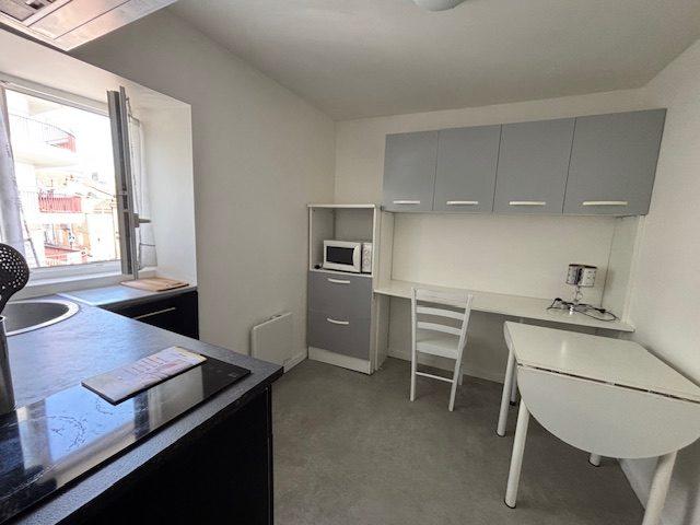 Appartement - 15 m² - 2 pièces