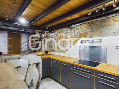 Appartement - 95 m² - 3 pièces