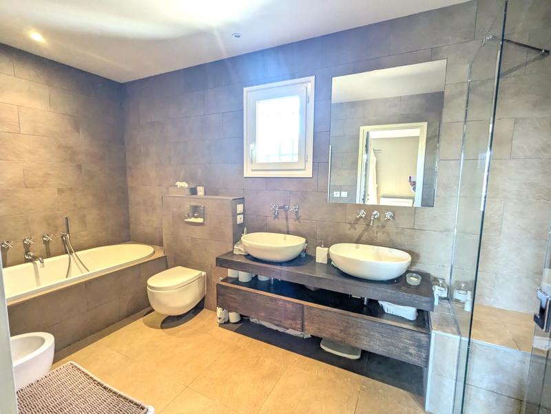 Villa - 185 m² - 5 pièces