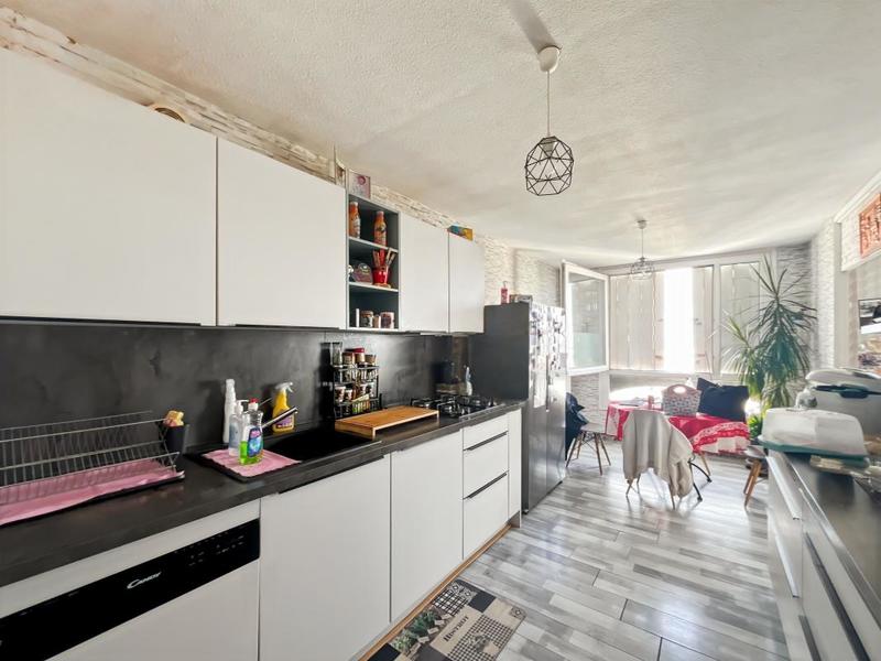 Appartement - 110 m² - 5 pièces