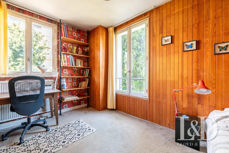 Maison - 183 m² - 9 pièces