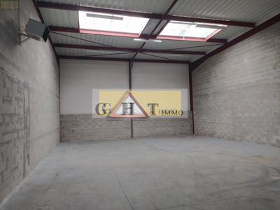 Entrepôt - 240 m²