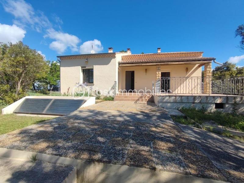 Maison traditionnelle - 104 m² - 5 pièces