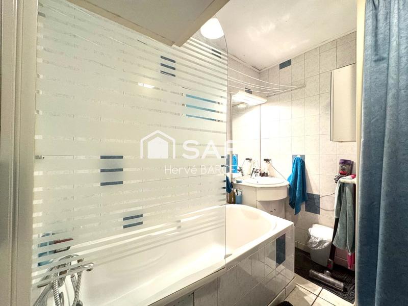 Maison - 82 m² - 6 pièces