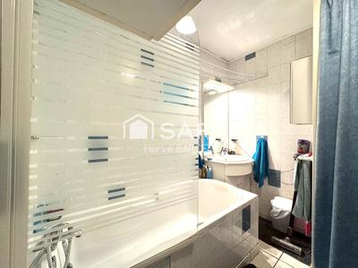 Maison - 82 m² - 6 pièces