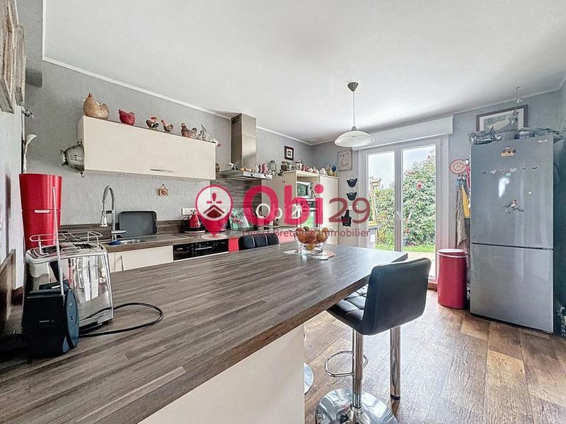 Maison - 92 m² - 5 pièces