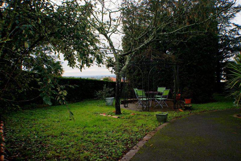 Maison - 167 m² - 8 pièces