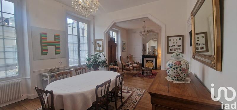 Maison de ville - 250 m² - 11 pièces