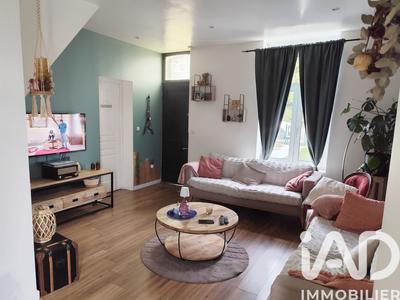 Maison - 95 m² - 6 pièces