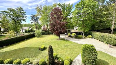 Maison - 228 m² - 12 pièces