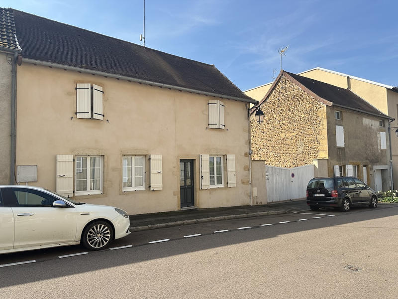 Maison - 137 m² - 7 pièces