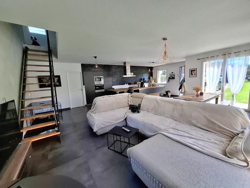 Maison - 130 m² - 6 pièces