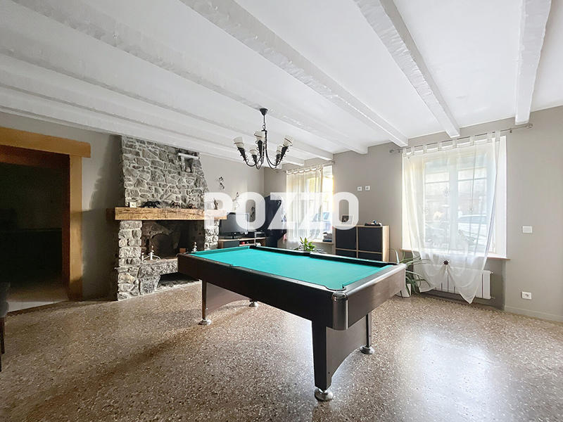 Maison - 215 m² - 8 pièces