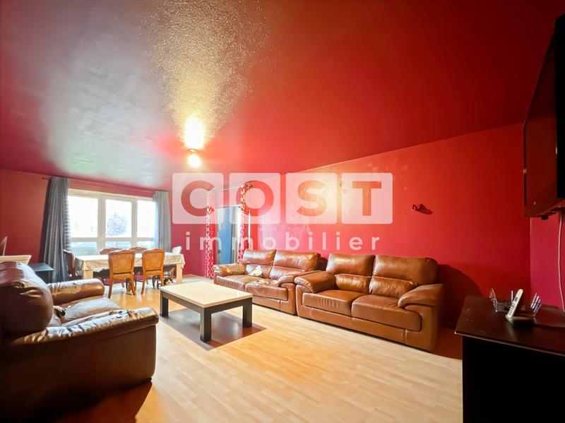 Appartement - 90 m² - 4 pièces