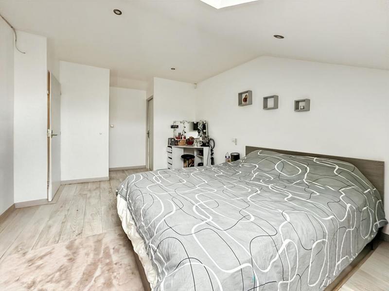 Maison - 117 m² - 7 pièces