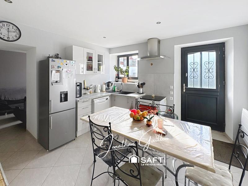 Maison - 255 m² - 8 pièces